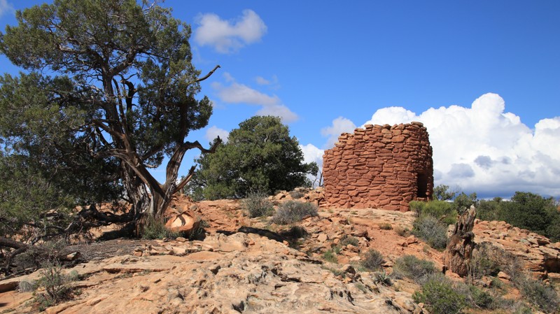 Utah: Cave Towers Hero Photo