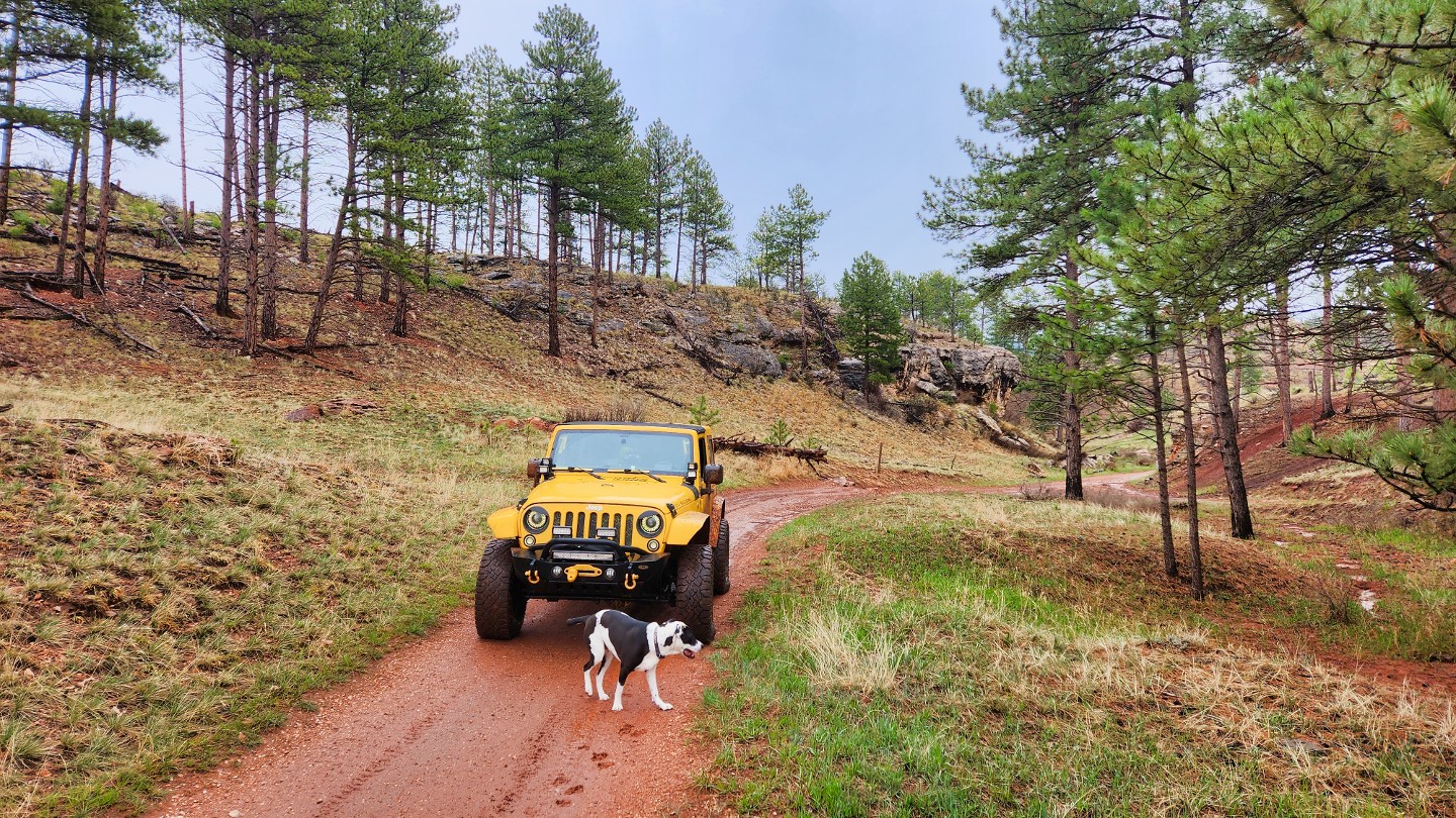 Highlight: https://images-prod.trailsoffroad.com/scout_routes/2351/hero_file_name/1684725144137_resized20230520164436AIColorRainbowFalls.jpg