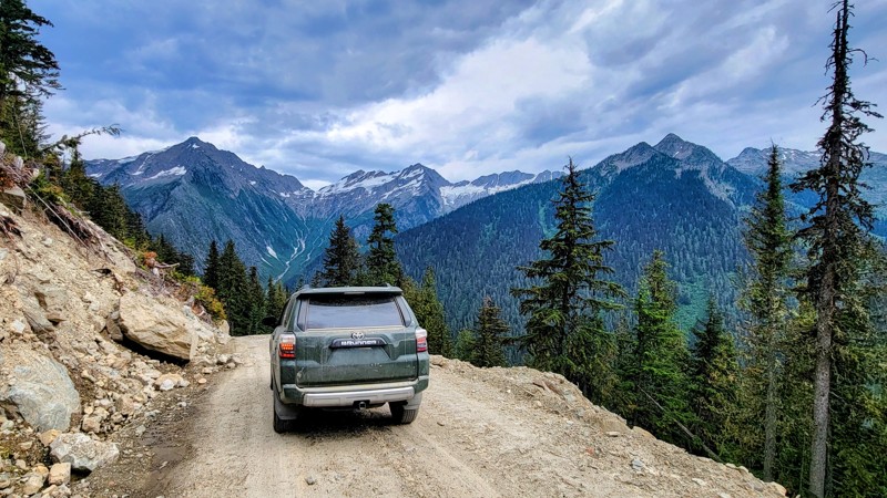 British Columbia: Akolkolex River Hero Photo
