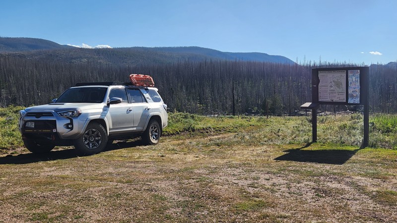 Colorado: Red Dirt Road Hero Photo