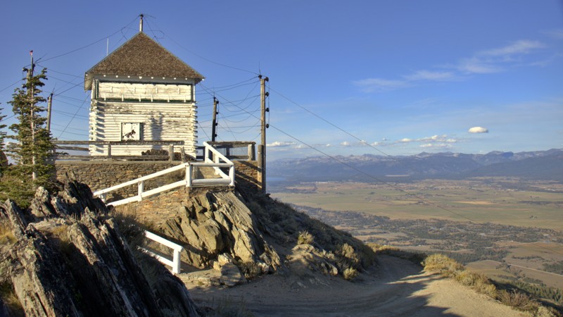 Idaho: No Business Lookout Hero Photo