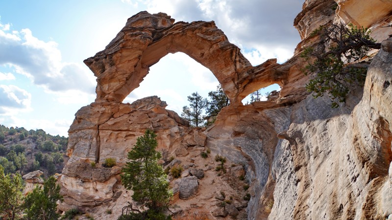 Utah: Inchworm Arch Hero Photo
