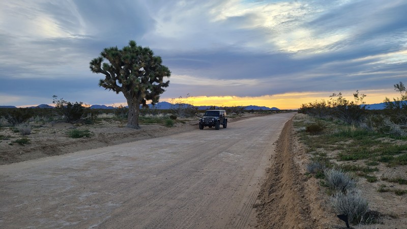 California: Fossil Bed Road Hero Photo