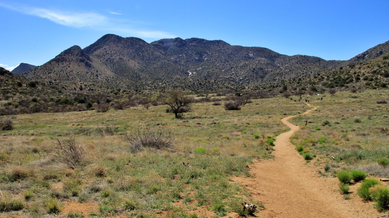 Apache Pass Trail Review Photo