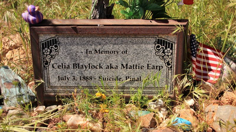 Arizona: Mattie's Grave Hero Photo