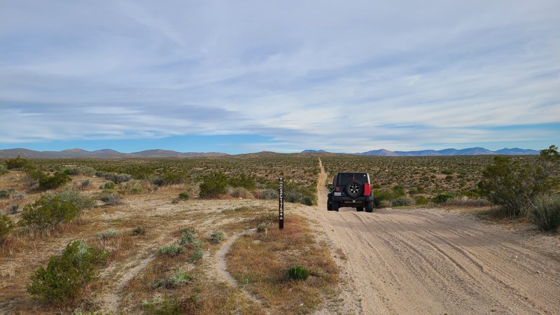 California: Scodie Mountains SC175 Hero Photo