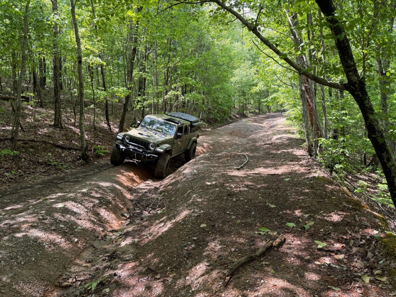 Middle Skyway Motorway Trail Review Photo