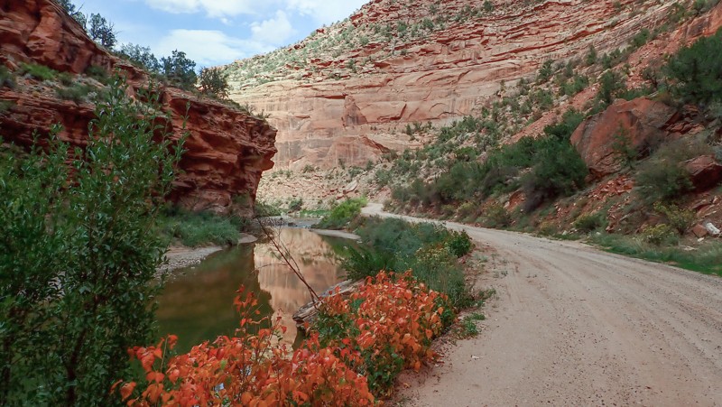 Colorado: River Road Hero Photo