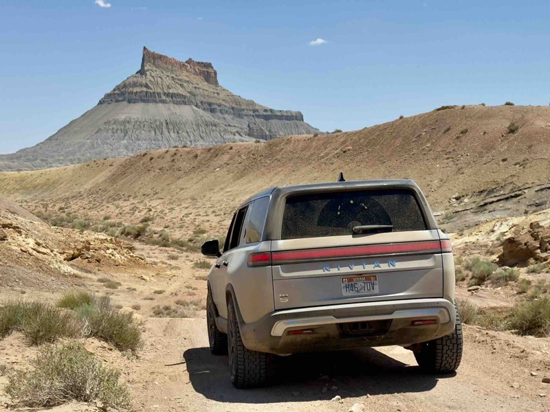 Caineville Reef Road Trail Review Photo