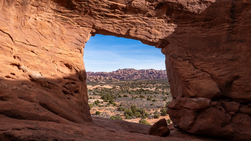 Utah: Picture Frame and Balcony Arches Hero Photo
