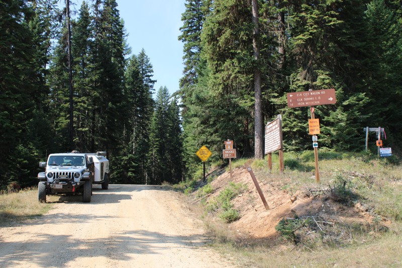 Mud Springs and Indian Trail Roads Trail Review Photo