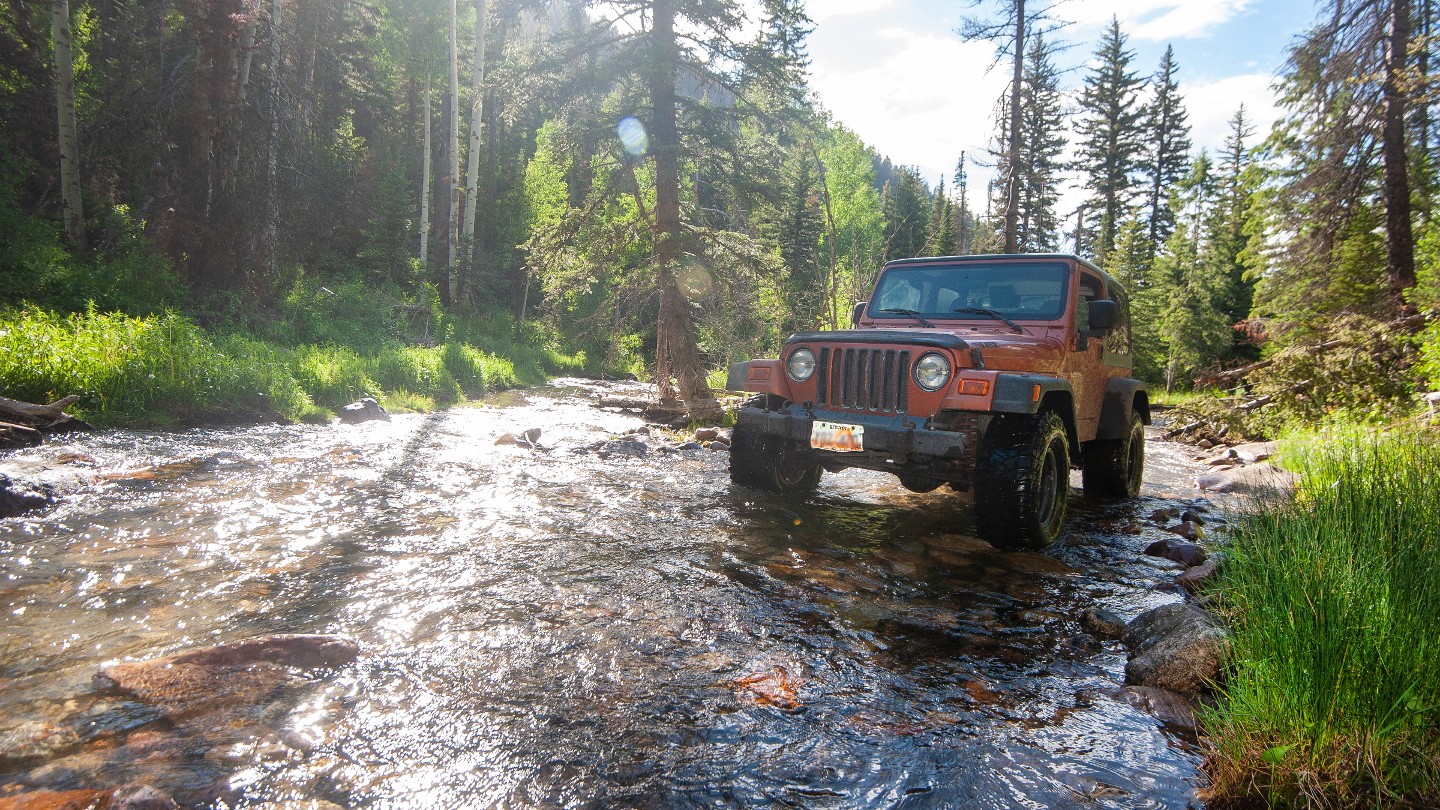 Highlight: https://images-prod.trailsoffroad.com/scout_routes/739/hero_file_name/1656737523912_resizedTrailinRiver2.jpg