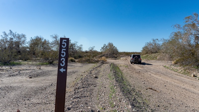 The Bradshaw Trail - Waypoint 18: EC553 Trailhead - Stay Straight