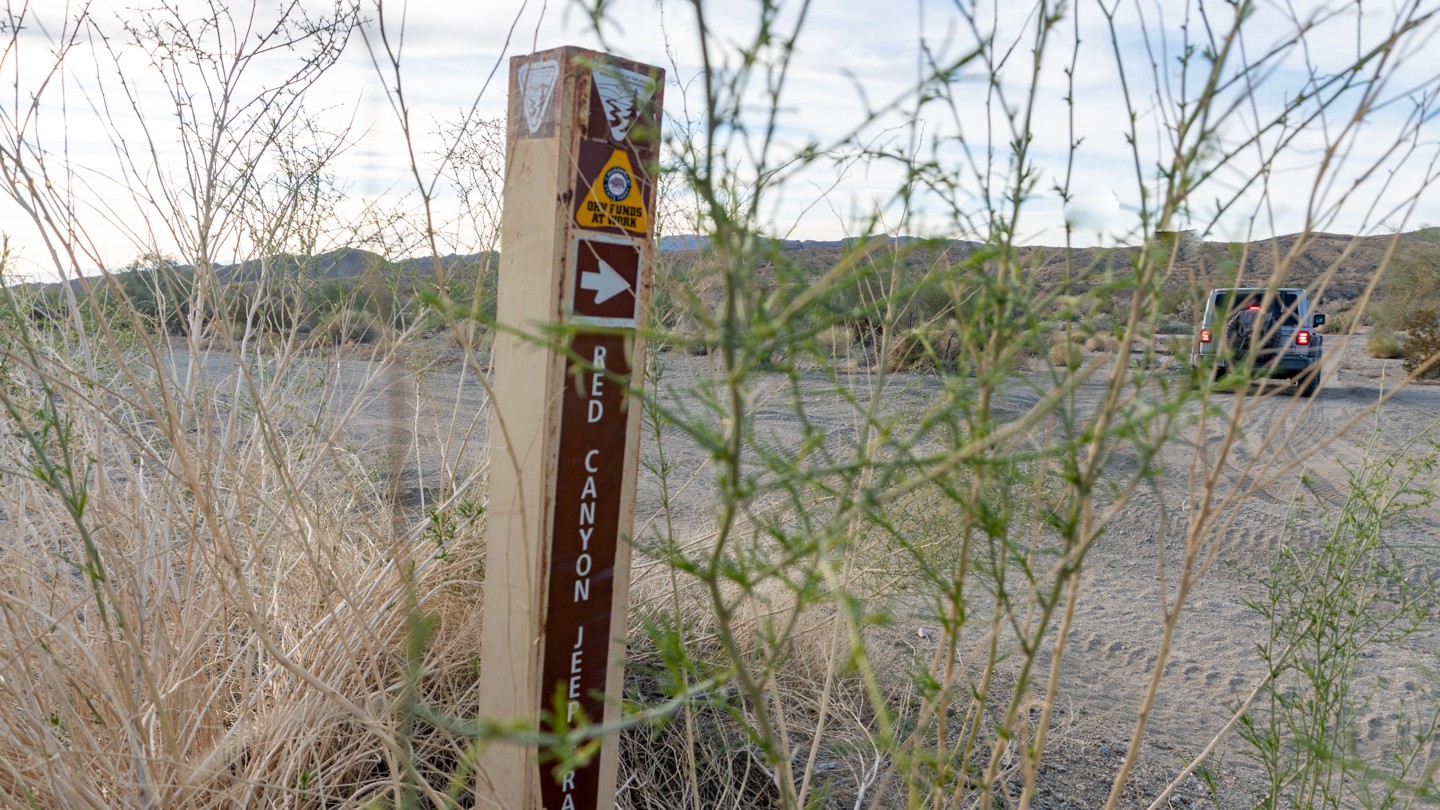 The Bradshaw Trail - Waypoint 44: Red Canyon Drop In (Jeep Trail) - Continue