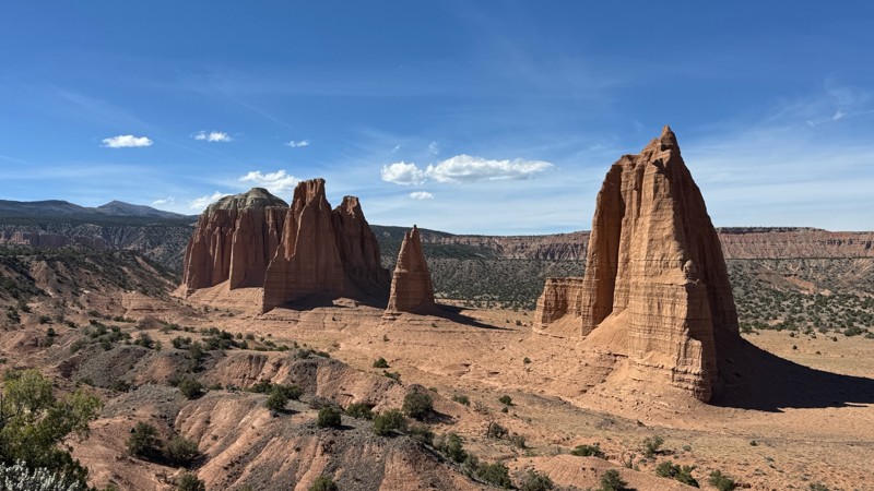 Cathedral Valley Loop Trail Review Photo