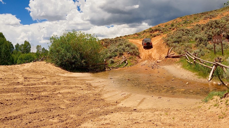 Colorado: Little Government Creek Road Hero Photo
