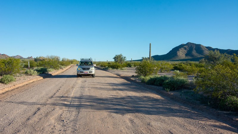 El Camino del Diablo - Waypoint 5: BLM 8115 - Stay Right