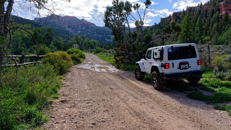 Second Left Hand Canyon Trail Review Photo
