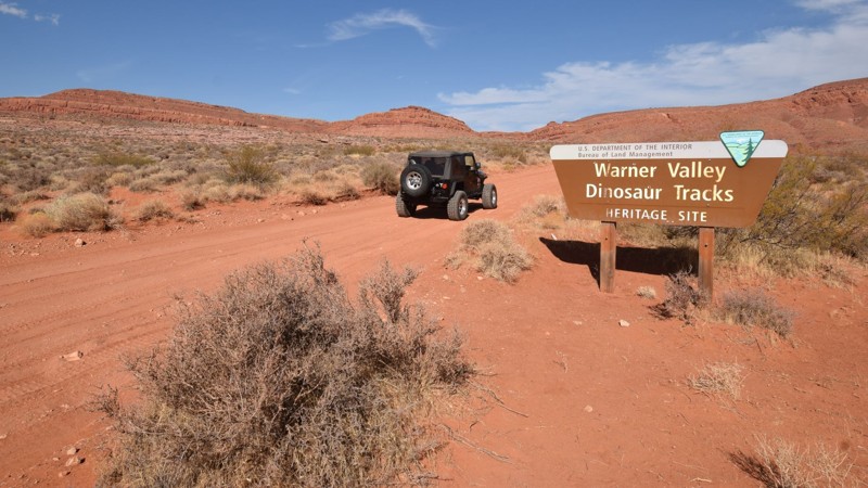 Utah: Dinosaur Tracks Hero Photo