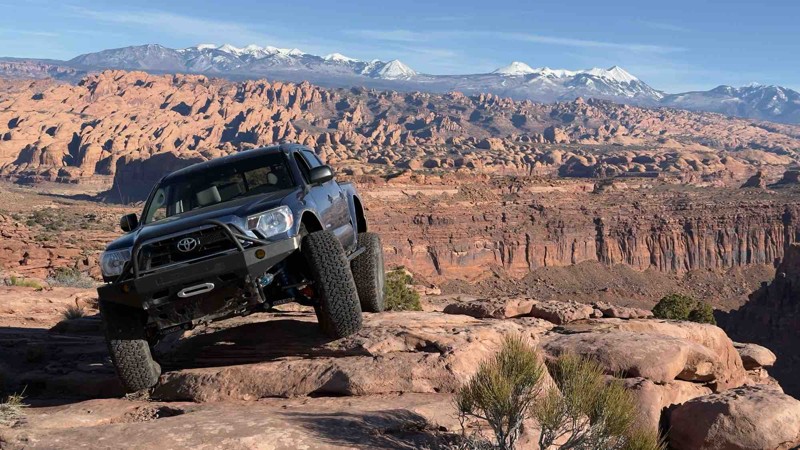 Cliff Hanger Trail Review Photo