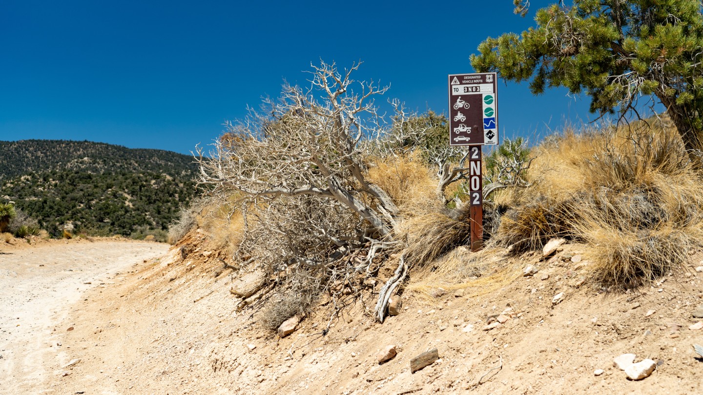 2N02 Burns Canyon California Offroad Trail