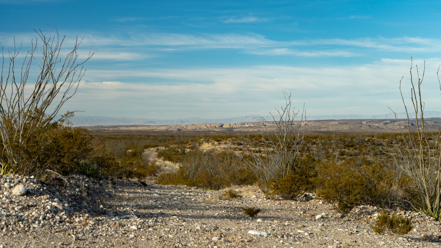 Casa Piedra - Waypoint 13: Unknown Road - Continue Straight