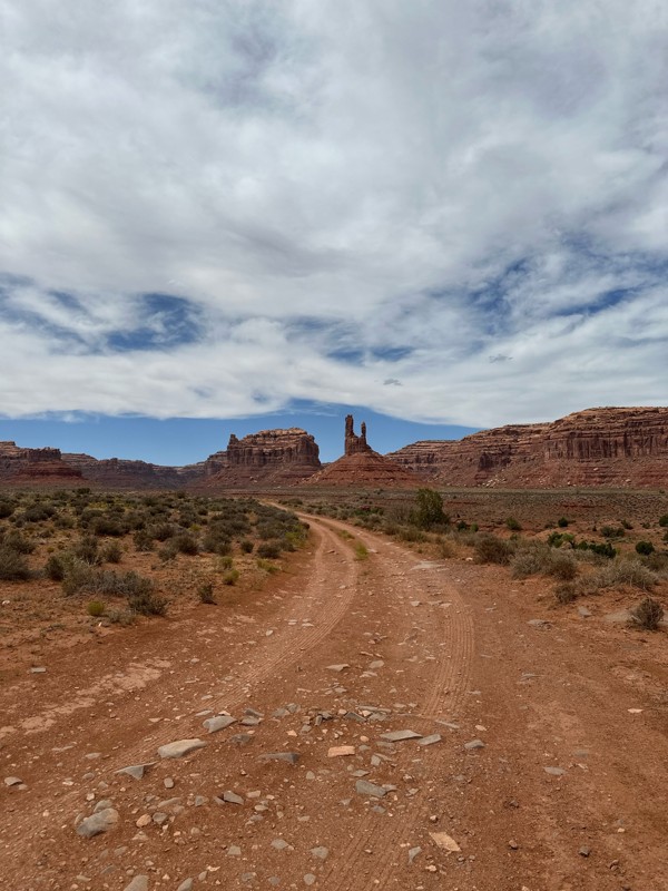 Valley of the Gods Trail Review Photo