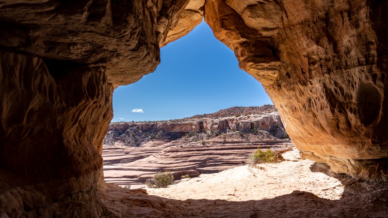 Utah: Tusher Tunnel Hero Photo