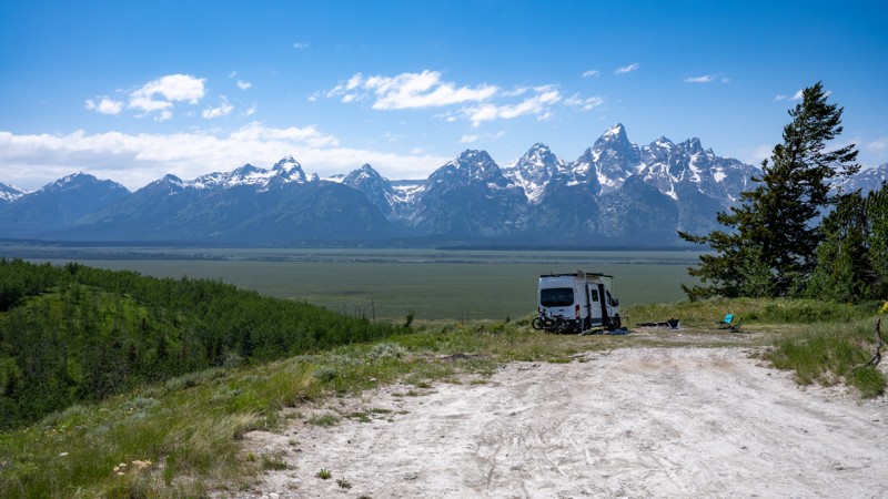 Wyoming: Shadow Mountain Road Hero Photo